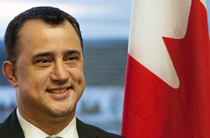 مایکل پارسا وزیر امور کودکان و خدمات اجتماعی انتاریو شد